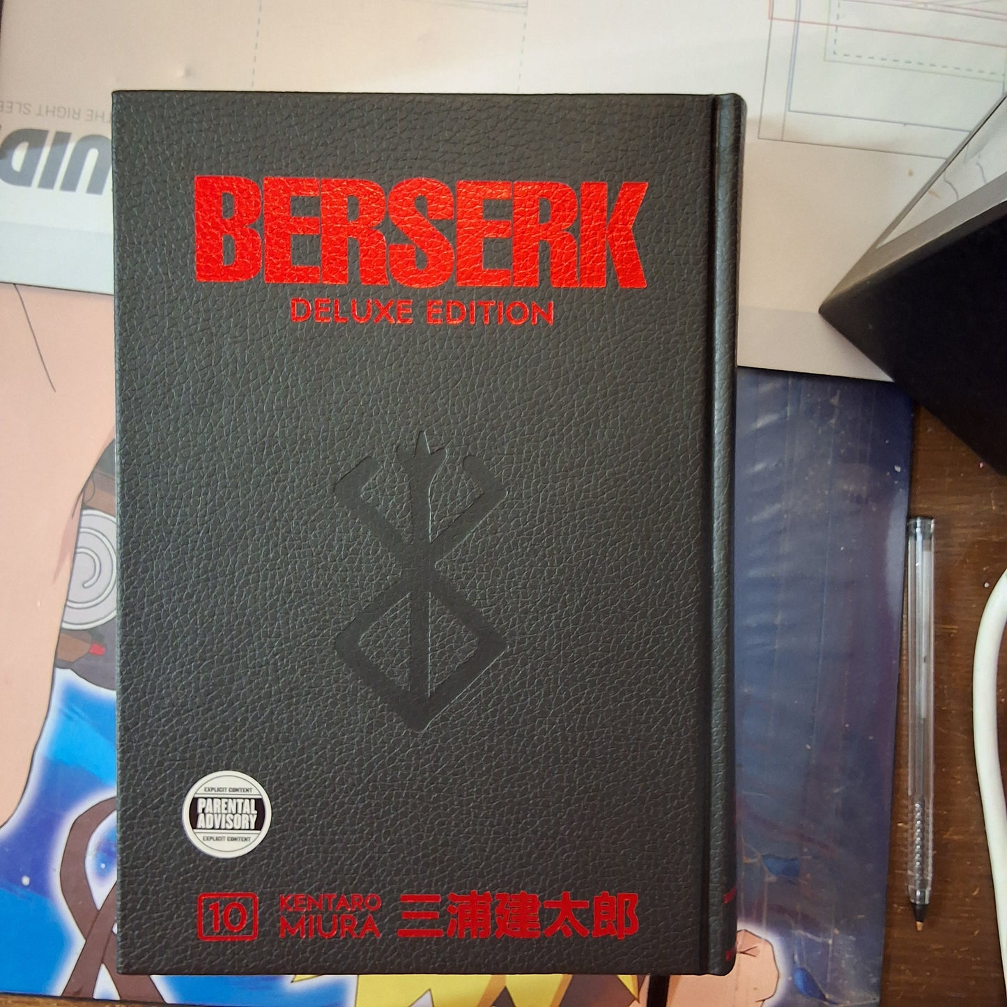 BERSERK - Deluxe Edition - vol 10