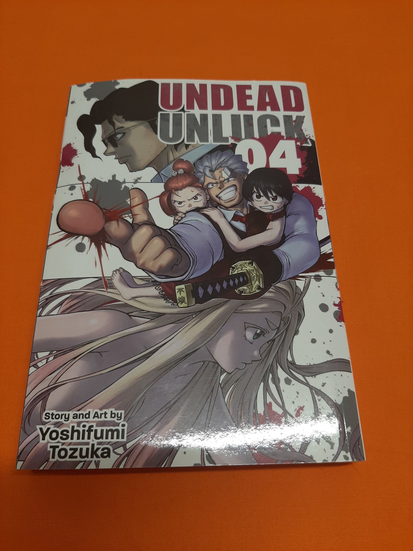 Undead Unluck (Volume 4)