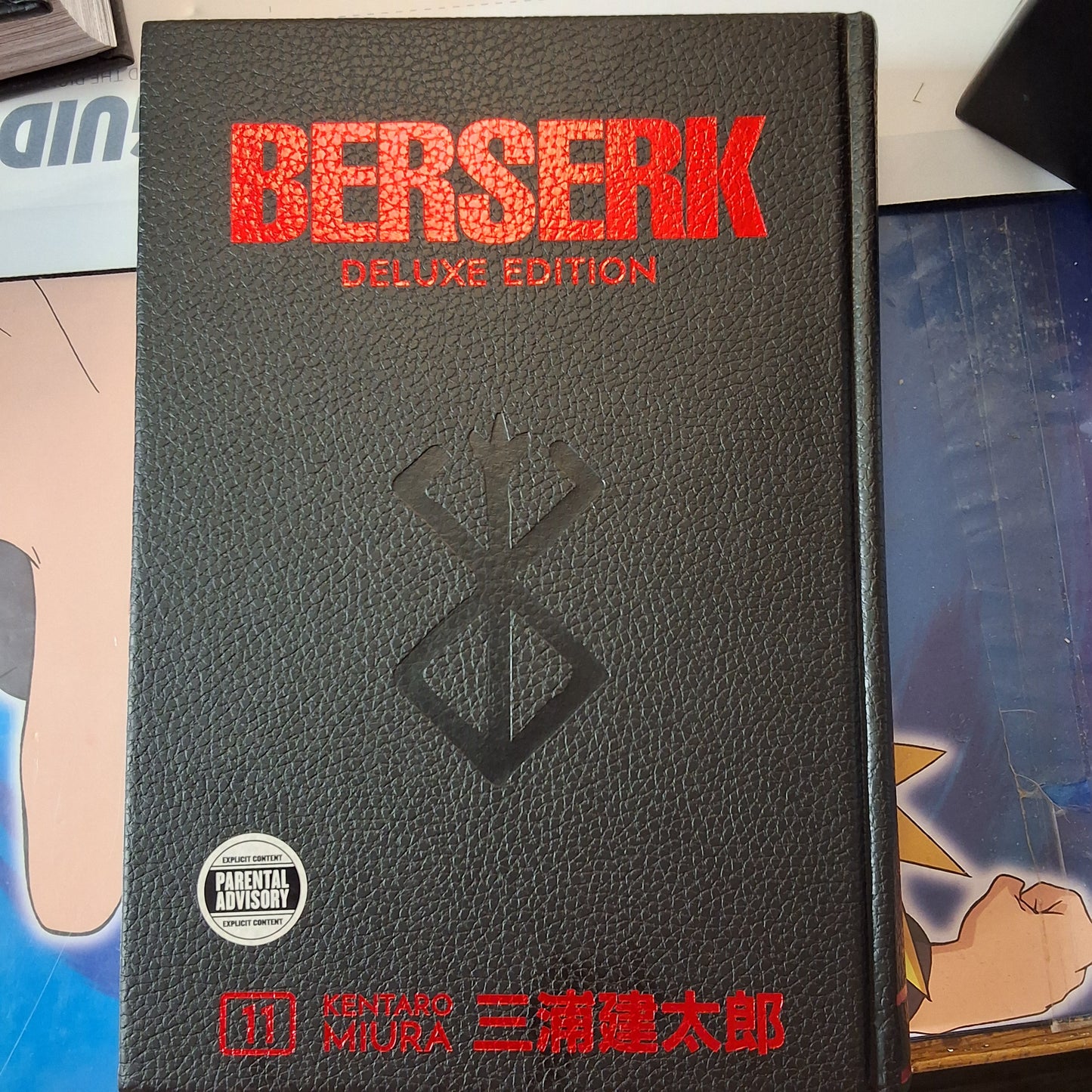 BERSERK- Deluxe Edition vol 11