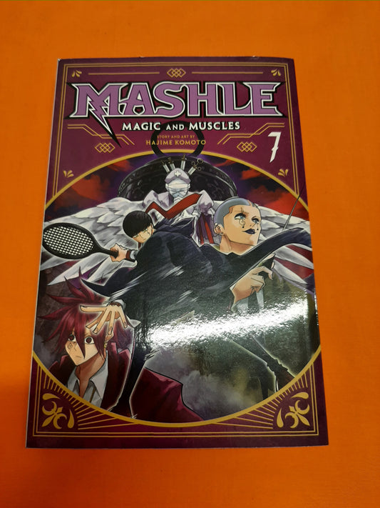 Mashle Magic And Muscles (Volume 7)