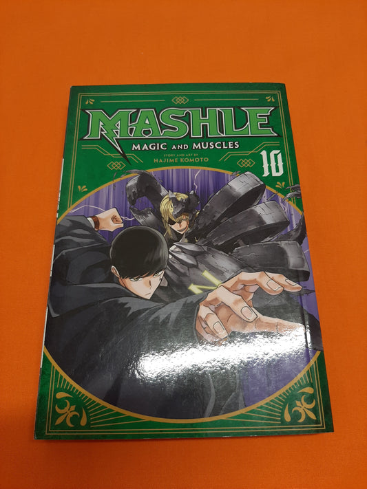 Mashle Magic And Muscles (Volume 10)